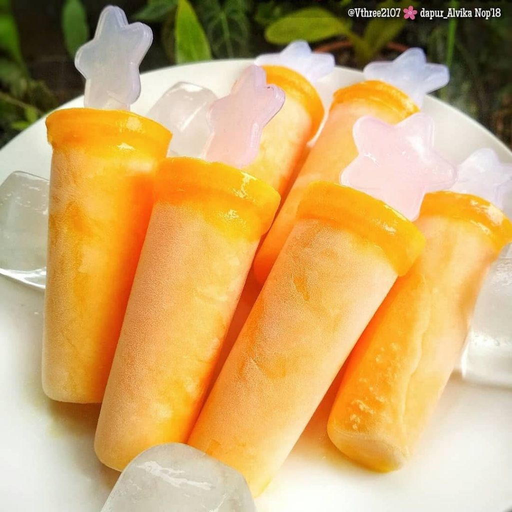 mango ice popsicles