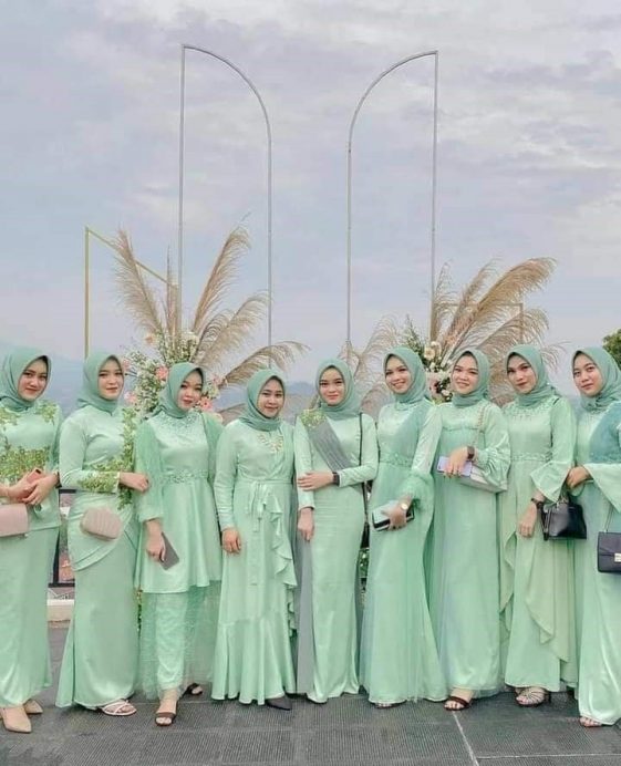 15 Inspirasi Model Baju Kebaya Pagar Ayu Pengantin Muslimah Modern