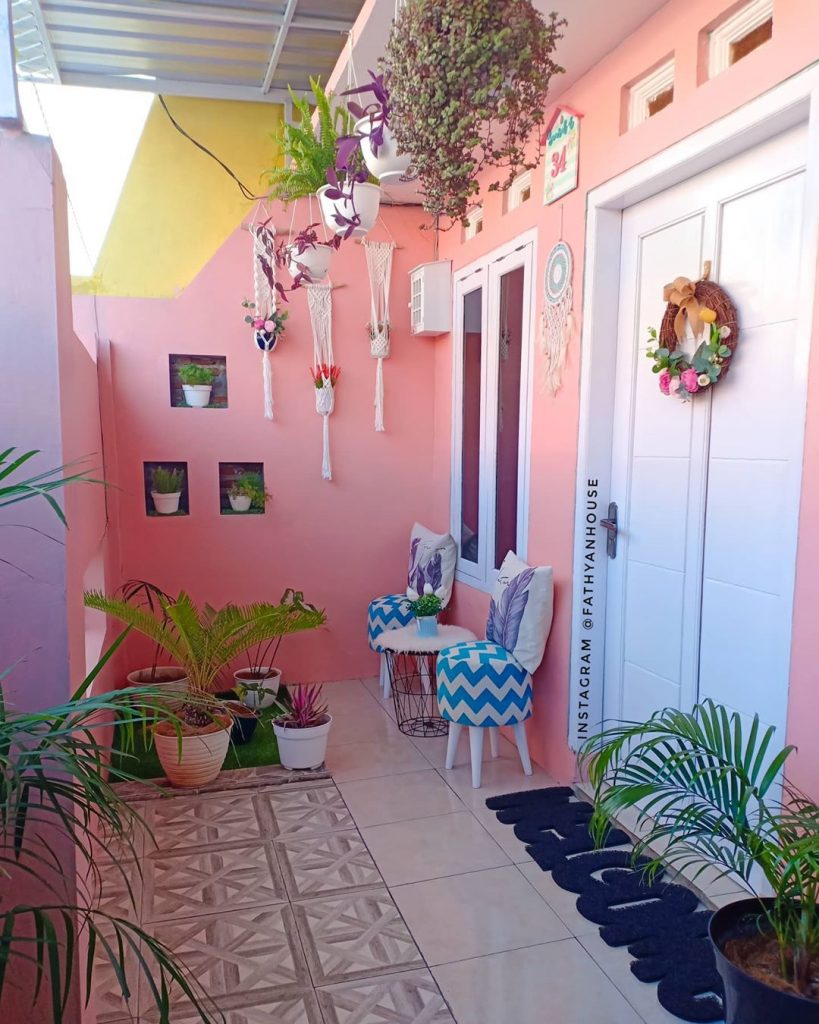 17 Rumah minimalis modern warna pink