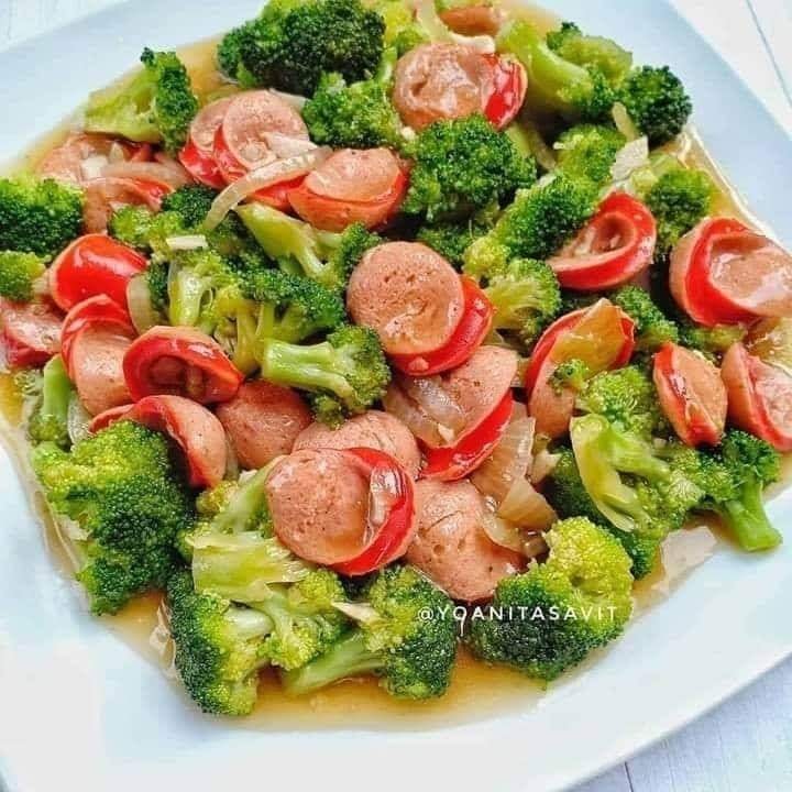 brokoli cah sosis