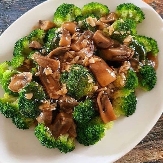 cah brokoli jamur