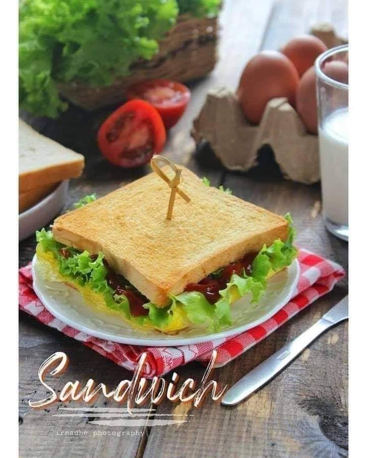 0A17. Sandwich telor dadar