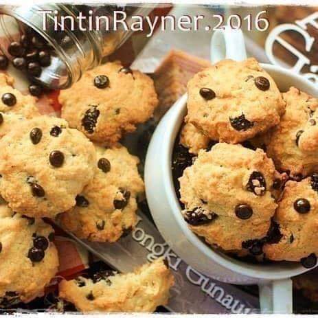 14. Vanilla Chocochips Cookies