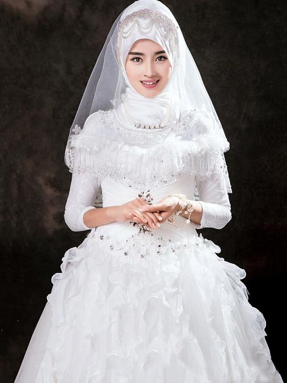 gaun pengantin muslimah 9