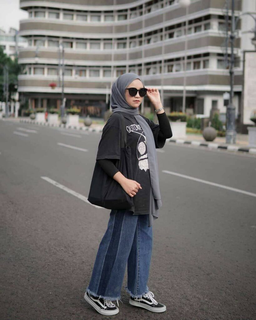 Tampil makin modis dengan hijab casual simple meng 1