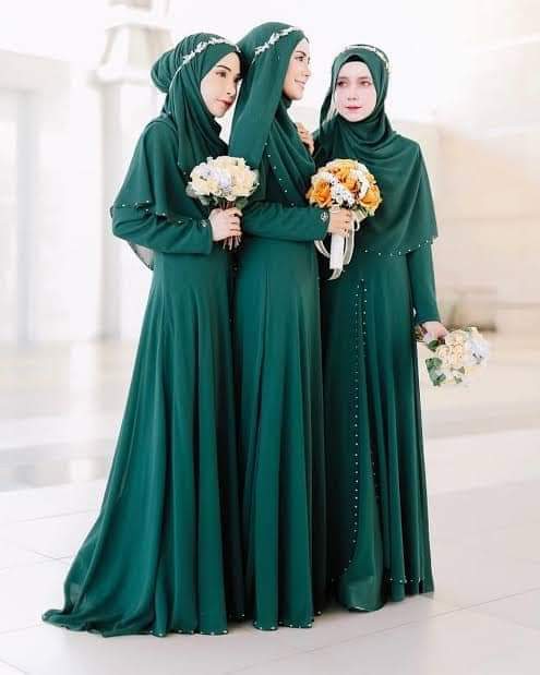 Gaun Ruffle Bridesmaid Hijab0A
