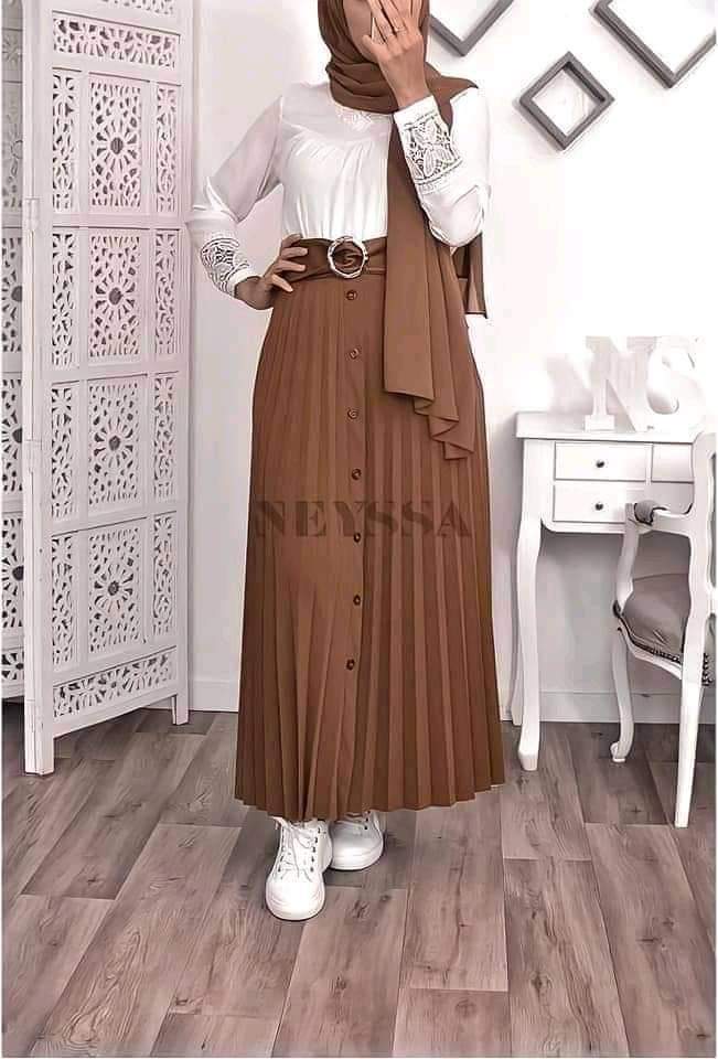 Maxi Dress Coklat dan Jilbab Coklat Khaki