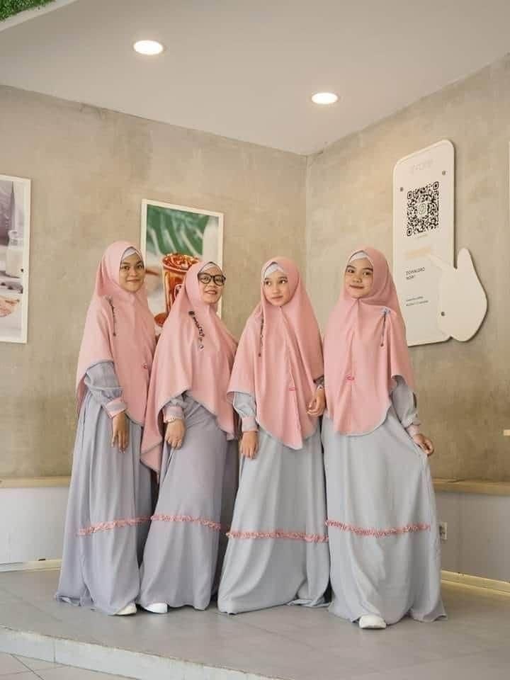 0A1. Baju Bridesmaid Hijab Brokat